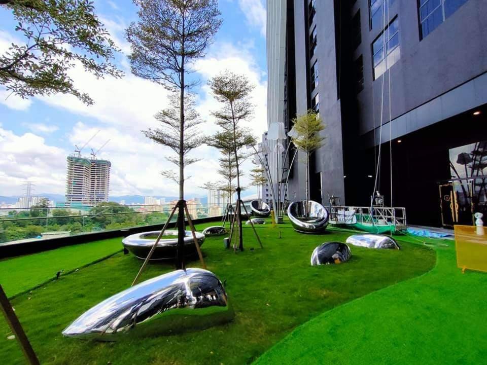 Arte Mont Kiara Host By Host Corner Suites Kuala Lumpur Exteriör bild